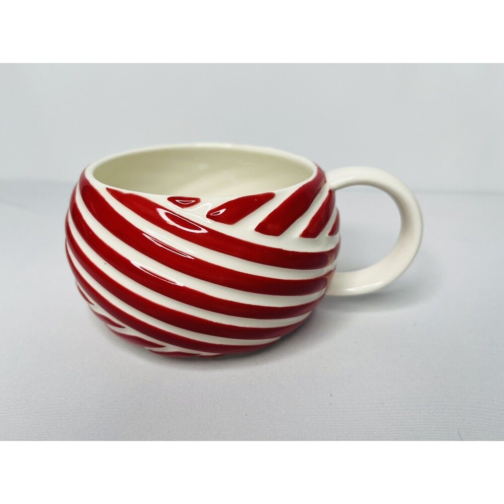 Starbucks 2013 Red White Swirl Stripe Candy Cane Holiday Coffee Mug Cup - 12 oz.